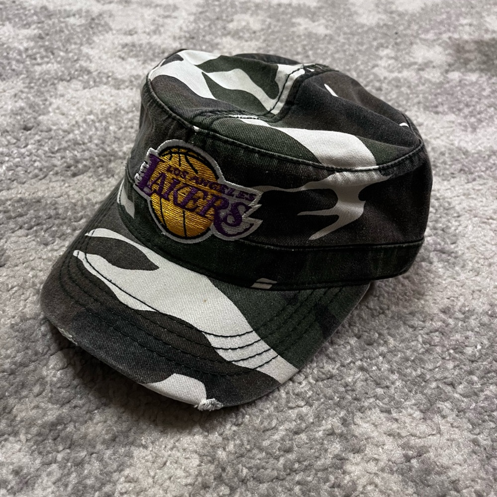 New LA Lakers NBA Basketball Cadet Military Style Distressed Hat Cap Camo Green.